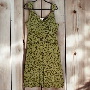 Really cute 1950s style olive green dress plus size 16